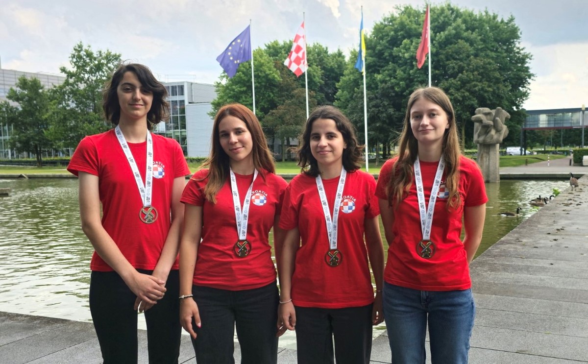 Lara Semeš, Lana Škarica, Sofija Velkovska i Maša Dobrić 📷 HSIN